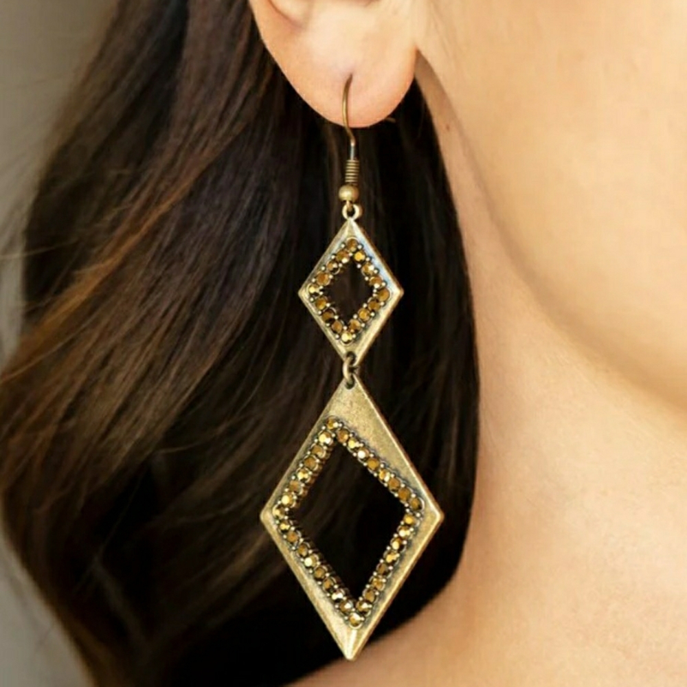 💢5/$10💢Elegant Brass Geometric Earrings
